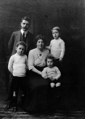 Walter and Lotty Nash with their sons Clement, Leslie, and James