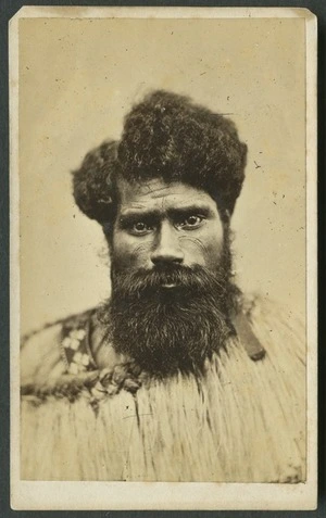 Bishop, G W fl 1860s : Portrait of an unidentified Maori man