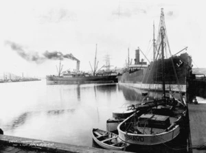 Muir and Moodie, fl 1898-1916 (Firm, Dunedin) :Photograph of boats and ships at wharves in Dunedin
