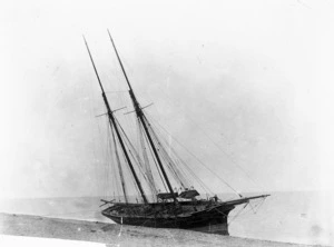 Schooner yacht Ariadne anchored on a beach at Oamaru