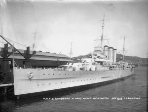 HMAS Canberra at King's Wharf, Wellington