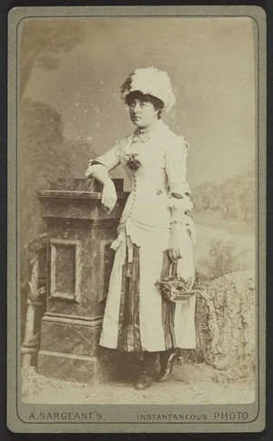 Sargeant, Albert (Oamaru) fl 1880 :Portrait of unidentified woman