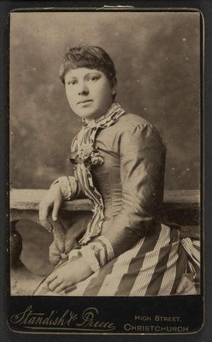 Standish & Preece (Christchurch) fl 1885-1900 :Portrait of unidentified woman