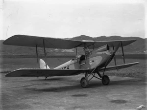 De Havilland DH60G Gipsy Moth aeroplane at Rongotai Airport, Wellington