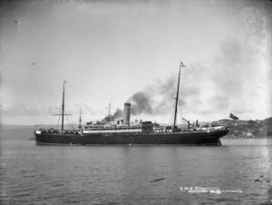 Aldersley, David James 1862-1928 (Photographer) : RMS Rimutaka, Wellington Harbour