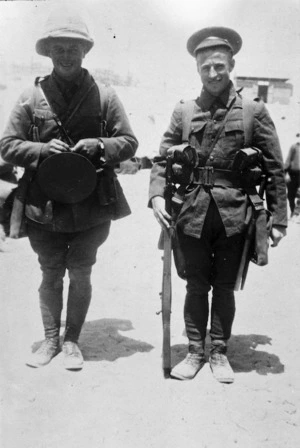 Two New Zealand soldiers, Sidi Bishr, Egypt