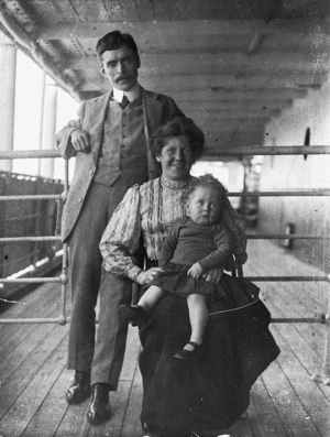 Walter Nash, Lotty May Nash, and their son Clement Walter