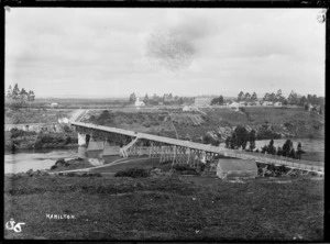 A view of Hamilton showing the first traffic bridge