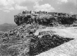 Pattle, J C, fl 1943 (Photographer) : View of Takrouna Heights, Tunisia, during World War 2