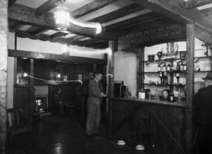 The Tavern Bar of the Royal Oak Hotel, Wellington