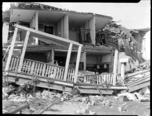 1931 Hawke's Bay earthquake, unidentified location, damaged building