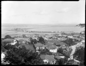 Napier, view from Hospital Hill, [before the 1931 Hawke's Bay earthquake ?]