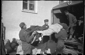 Unloading sick and wounded at the second New Zealand General Hospital, Caserta, Italy, during World War 2