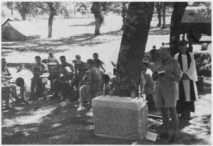 New Zealand soldiers at a thanksgiving service in Perugia, Italy, during World War 2