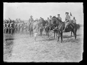 The Prince of Wales visits New Zealand troops in Beauvois, World War I