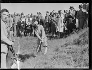 Arthur D'Arcy Locke playing in an exhibition golf match at Miramar, Wellington