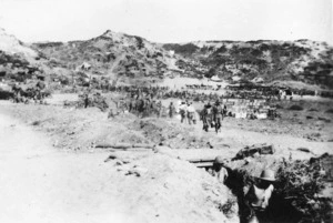 Soldiers fetching water, Gallipoli, Turkey