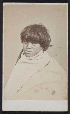 Webster, Hartley (Auckland) fl 1852-1900 :Portrait of unidentified Maori boy or girl