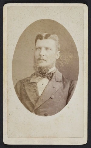 Wherrett, Charles B (Hobart) fl 1862-1900 :Portrait of unidentified man