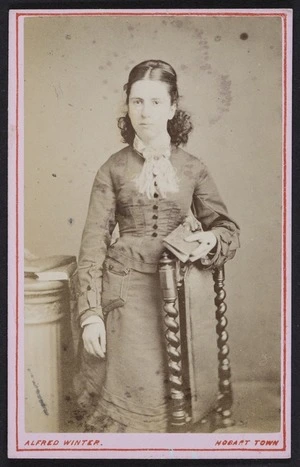 Winter, Alfred (Melbourne and Hobart) fl 1860-1881 :Portrait of unidentified woman