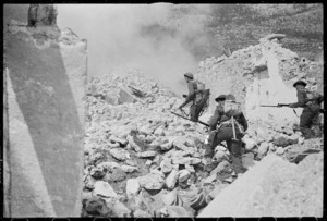 Soldiers during manoeuvres on the Cassino battlefront, Italy - Photograph taken by George Kaye