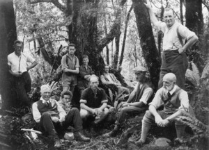 Group on the Waiopehu Track