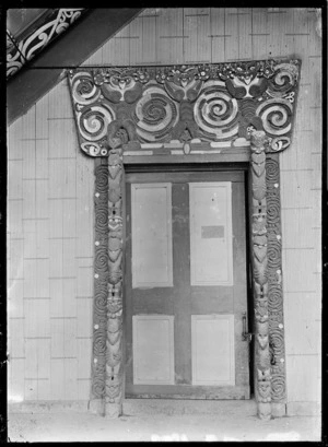Carved doorway at Te Tokanganui-A-Noho Meeting House, Te Kuiti, 1917.