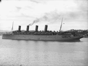 The ship Aquitania