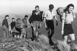 Heretaunga tramping club group