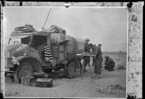 New Zealand artillery signallers in Egypt during the Libyan advance, World War 2