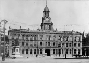 Chief Post Office, Customhouse Quay and Post Office Square, Wellington