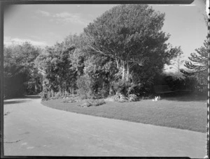 Drive and garden with ornaments, Homewood, Karori, Wellington