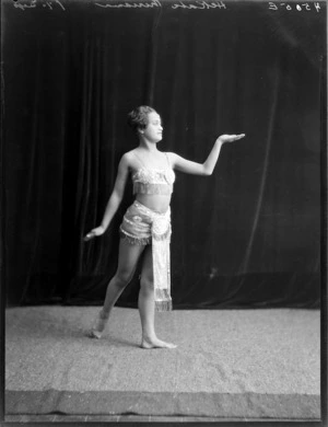 Dancer, Miriama Heketa, in costume
