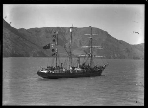 Ship Nimrod sailing for the Antarctic from Lyttelton Harbour
