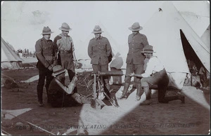 New Zealand soldiers manipulating a Maxim machine gun at Zeitoun, Egypt, during World War 1