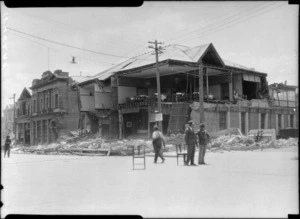1931 Hawke's Bay earthquake, Heretaunga Street West, Hastings, building destroyed by earthquake