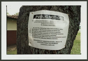 Public notice, Moutoa Gardens, Wanganui - Photograph taken by Phil Reid