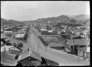 View of Island Bay looking up The Parade towards Wellington, 1930.