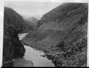 View of the Otago Cenral railway line, running alongside the Taieri River