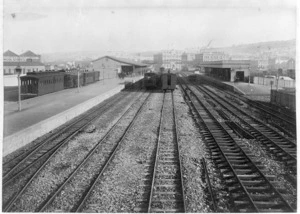 Dunedin Railway Station, passenger yards