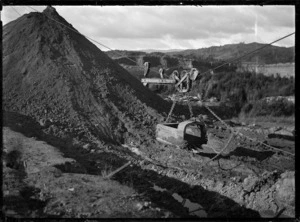 View of the flying fox at the brickworks of the Silverstream Brick & Tile Company, 1930.
