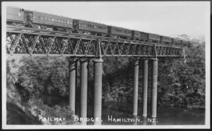 Railway bridge, Hamilton