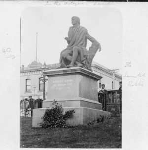 The memorial statue of Robert Burns, Scottish poet, in The Octagon, Dunedin