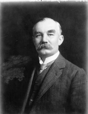 Hon James Allen