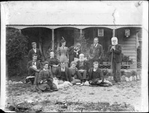 Group photograph of the Beauchamp family outside the Beauchamp house at Anakiwa