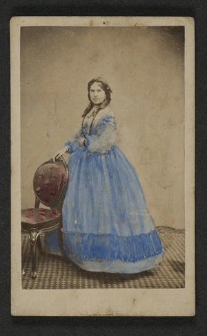 London Stereoscopic Comapny (London) fl 1800s :Portrait of unidentified lady