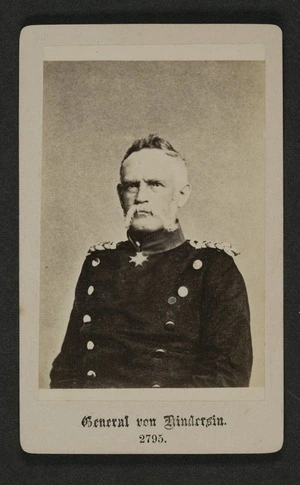 Photographer unknown: Portrait of General von Hindersin