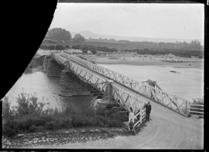 Outram Bridge over the Taieri River, 1925