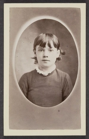 Photographer unknown :Portrait of unidentified child