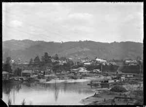 Dredging operations at the Whangarei Wharf, circa 1924.